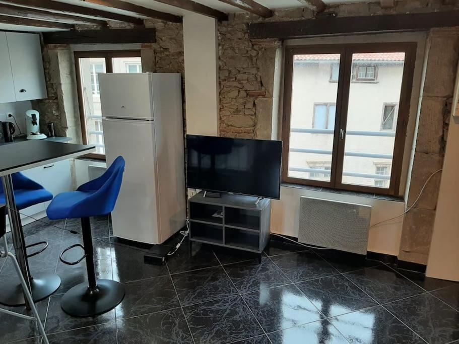 Appartement T3 Hyper-Centre Au Calme Tout Equipe Parking Prive à Castres  Extérieur photo
